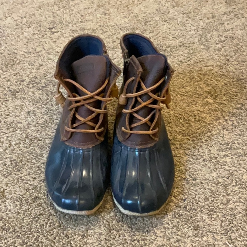 Sperry rain boots